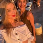 Laura Whitmore Instagram - Thank you @intelligentchange so much for having me! Lots of big conversations on tough subject matters that often we shy away from. So lovely meeting so many great thinkers in such a gorgeous setting. We taught, we learned, we shared, we argued… and by god we danced! Thanks @alexikonn and @celineherw #intelligentchangesummit