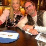 Laura Whitmore Instagram - Spooned the delectable @markwogan13 🥄 on @spooningwithmarkwogan @virginradiouk out now ALWAYS taste before you get happy with the salt and pepper!