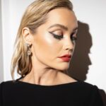 Laura Whitmore Instagram - Somehow got my feet out of my Uggs and into a pair of louboutins to host the world premiere of Argylle last night (last vid shows exactly how!) Thanks to the team @emmalanestylist @toribmakeup @joepickeringtaylor Dress @azziandosta heels @louboutinworld #whatwhitmorewore