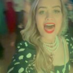 Laura Whitmore Instagram - I often get asked how I have so much energy… Truth be told I have the least amount of energy out of all the Whitmore women in my family. The women in my family double my age, last much longer on a night out. Birthday celebrations will last the entire month ❤️ My mother loves dancing… and hiking. Hence the cake 🏔️ ( swipe for mayhem)
