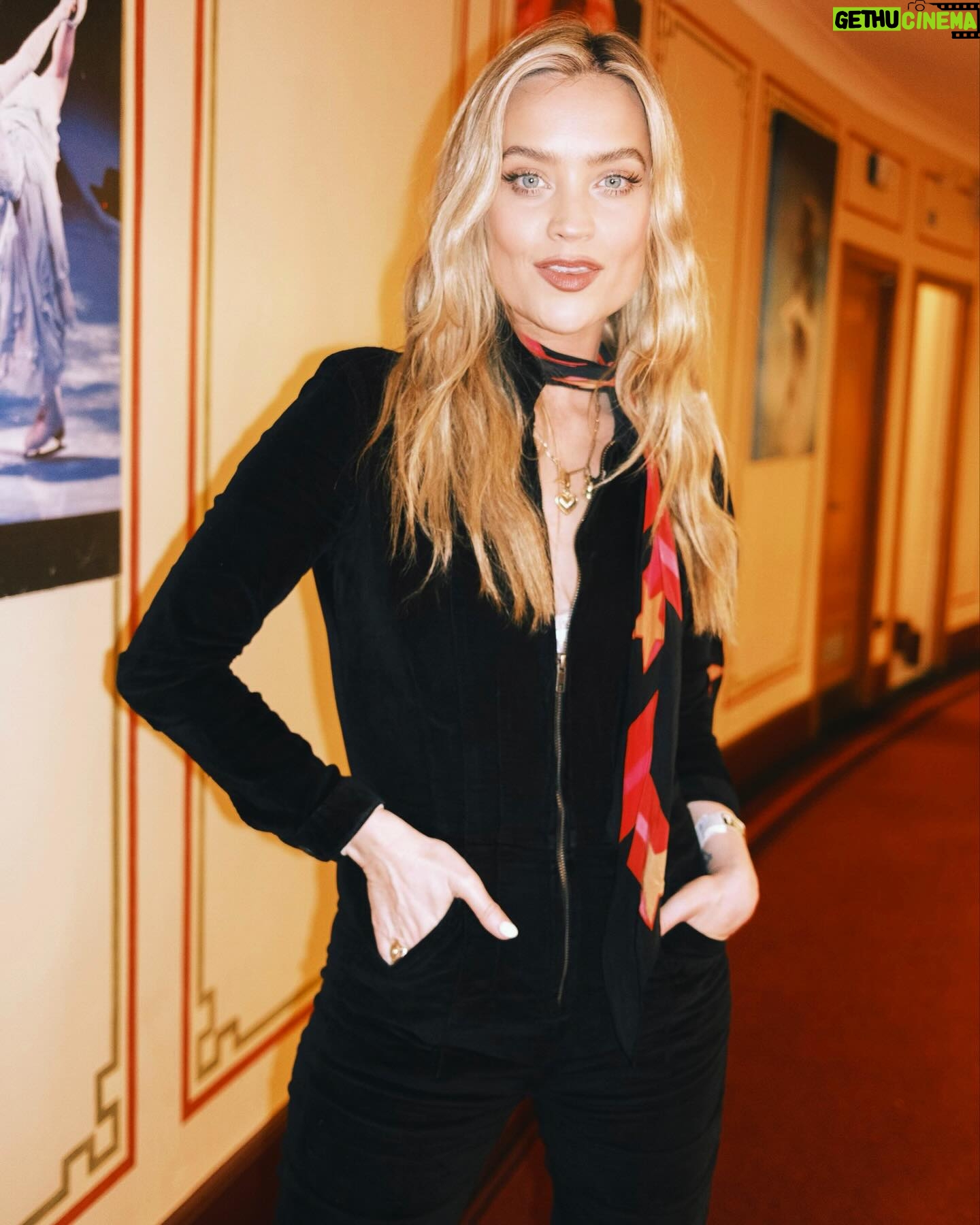Laura Whitmore Instagram - Royal Albert Hall BTS (and I will have a hair tie around my wrist to the day I die!) Jumpsuit @freepeopleeu Scarf @rockinshq Yellow leather dress @lamaniafashion 📸 @georgeonaboat