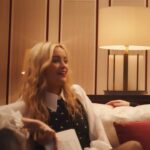 Laura Whitmore Instagram - Next episode from our secret music sessions and I loved checking-in with @tom.grennan at @thebiltmoremayfair before his Secret Socials with @Hilton gig. Thanks, Jude, for the bayblades 😉 Watch the full interview over on Hilton’s YouTube channel (link in my story) #SecretSocials #Ad