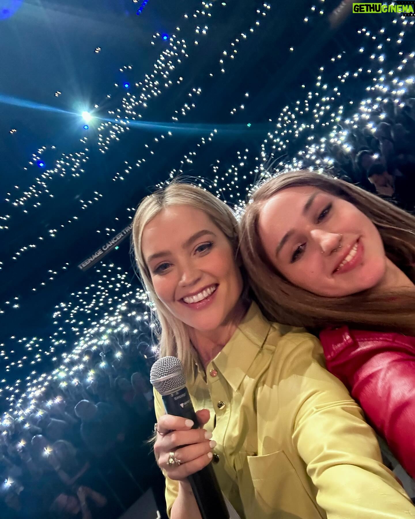Laura Whitmore Instagram - Royal Albert Hall BTS (and I will have a hair tie around my wrist to the day I die!) Jumpsuit @freepeopleeu Scarf @rockinshq Yellow leather dress @lamaniafashion 📸 @georgeonaboat