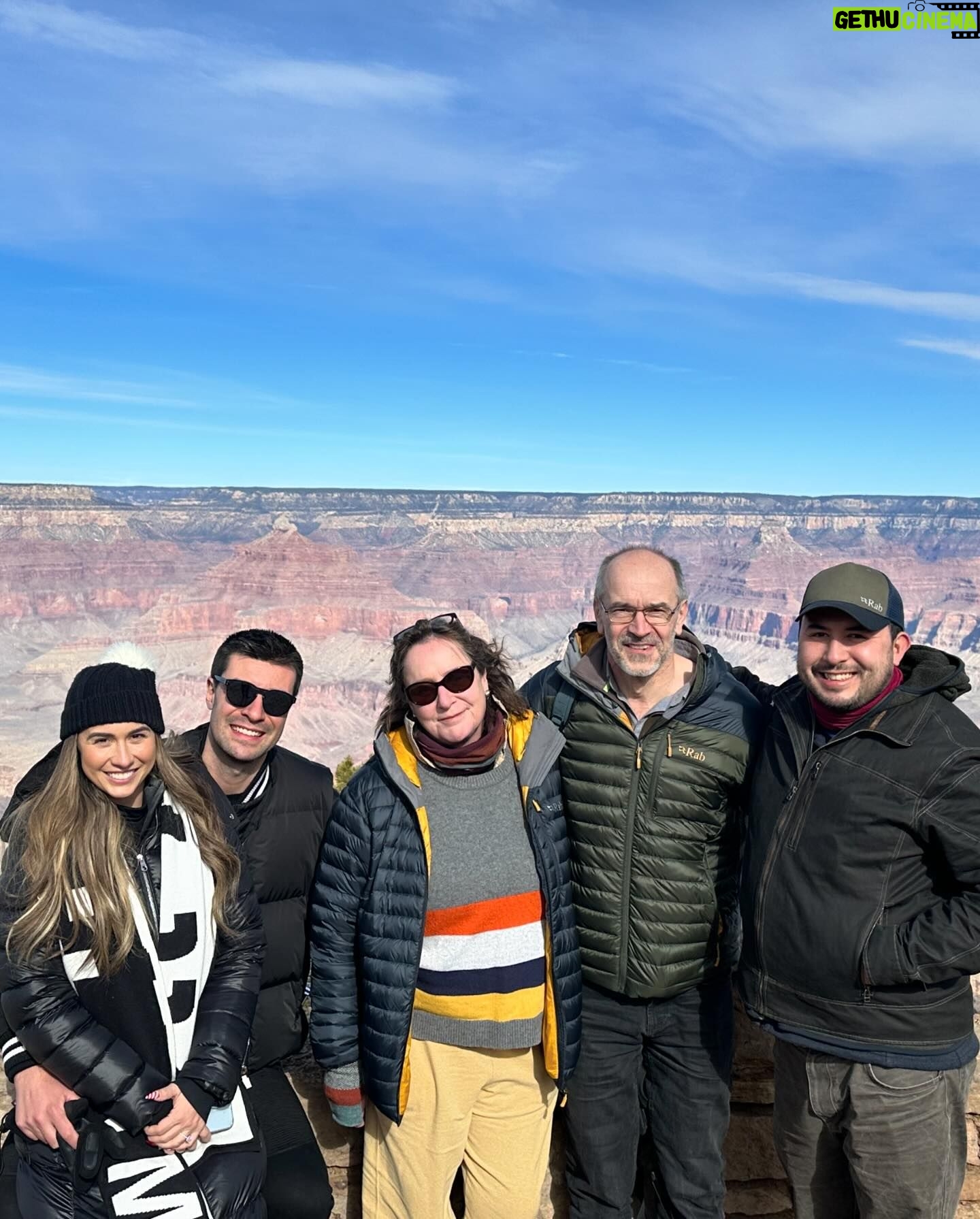Lauren Gottlieb Instagram - Resurfacing after the holidays π΅βοΈπ¦π₯π
We had a great time exploring Arizona while introducing our families for the first time β₯οΈπ«ΆπΌ #meettheinlaws #arizonachristmas #scottsdale #sedona #flagstaff