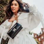 Lauren Gottlieb Instagram - London is always a good idea 🫦💫 Photography by celebrity photographer @newinflux! Shirt Dress….. @off____white Bag…………….. @off____white Boots………….. @moncler Glasses……….. @chanelofficial #laurengottlieb #offwhite #moncler #monclergentlemonster #monclergenius #chanel #chaneleyewear #chanelbeauty #london #uk #fashion #model #shoot