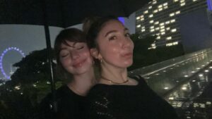 Lauren Lindsey Donzis Instagram - only girl i’d ever want to be my sister. happy birthday to my best friend, my rockstar, and my other half. i love you today and every day🎈🎈🎈