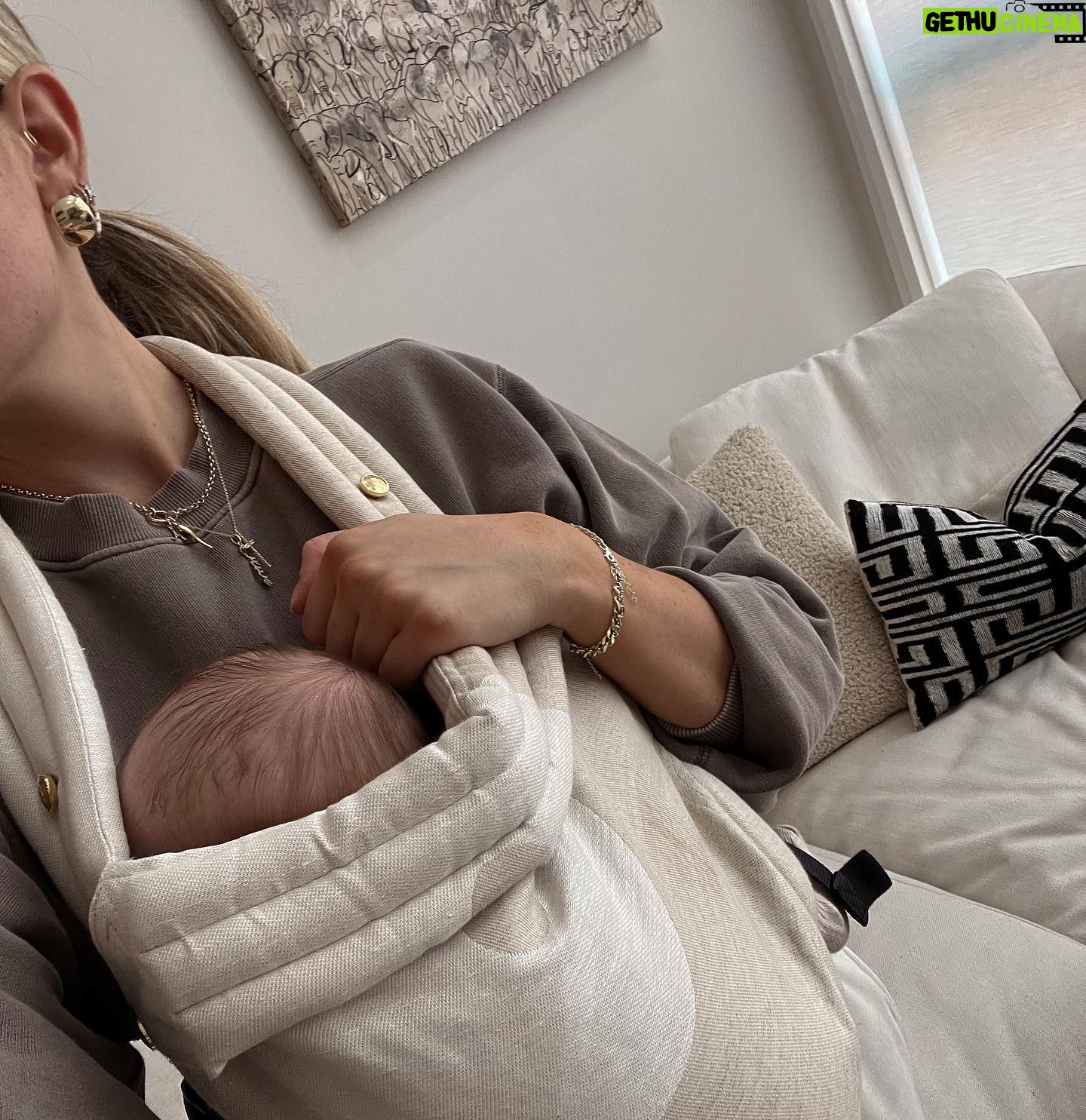 Lauren Luthringshausen Instagram - two months 🤍🧸