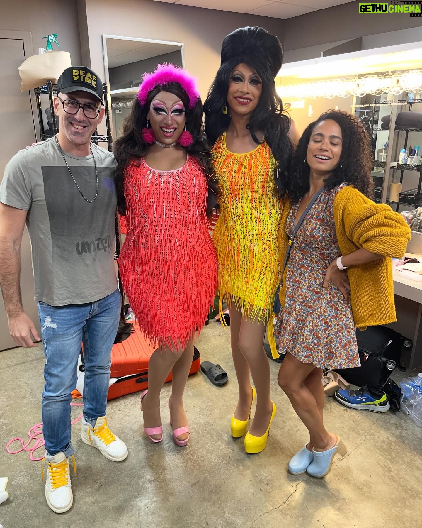 Lauren Ridloff Instagram - Rare date night with the hubs to see the fabulous @deafiesindrag 💃🏽💃🏽💃🏽💃🏽
