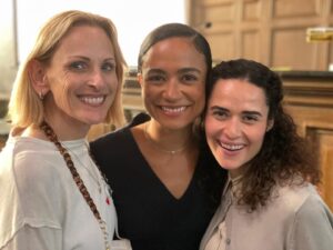 Lauren Ridloff Instagram - When Marlee first approached me to play Sari for an episode she was directing, I didn’t hesitate! It was such a dream working with a Deaf director (HUGE!). Congratulations to the lovely Stephanie Nogueras and Joshua Castille for carrying this story with so much honesty and talent. If you missed this episode, watch it on HULU! #AccusedonFOX @dramaclubfox