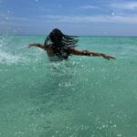 Lauren Ridloff Instagram - Turning vacation into a verb 💦💦