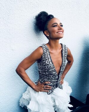 Lauren Ridloff Instagram - Thank you glam team for channeling my inner glow ✨✨ 📸: @vernonfrancois 
Styling: @jasonrembert wearing @tonywardcouture 
Hair: @vernonfrancois 
Face: @autumnmoultriebeauty
