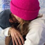 Laury Thilleman Instagram - A la conquête de la Côte Sauvage 🚐🌊🏄‍♂️🖌️💙