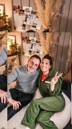 Laury Thilleman Instagram - Sans @fredericlopez.officiel comme premier invité je n’aurais pas repris ce podcast.

Il y a un an tout pile je suis invitée à participer à l’émission « un Dimanche à la Campagne » qu’il anime. 
C’est à cette occasion que je le rencontre pour la première fois, tandis que je traverse une période d’ultra vulnérabilité. 
Non y avons passé 48h hors du temps.
Avons pris le temps de s’abandonner à des discussions sans fin hors caméra.

Je suis revenue de ce tournage et de nos échanges chamboulée. Quelque chose s’était passé. Comme une petite renaissance. 

Certains lectures sont d’excellents médicaments, et je crois que certaines personnes peuvent l’être aussi. Et selon moi, Frédéric as ce pouvoir là.

Alors RDV demain pour découvrir son épisode ✨ sur YouTube en vidéo et en audio sur toutes les plateformes d’écoute 🎧