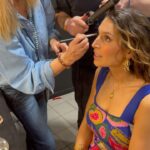Laury Thilleman Instagram - Let’s gooo 🔥 pour ce premier stop à Aix en Provence j’ai eu la droit a une petite assistante 👧🏻🎤 et la visite de ma petite famille 💜 Le Grand Concert des Régions c’est ce soir 21h10 sur @france3 ✨