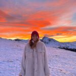 Laury Thilleman Instagram – concentré de bonheur ⛷️☀️ 
merci l’Andorre c’était magique

*Invitation