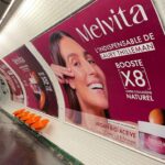 Laury Thilleman Instagram – Maman, je suis dans le métro 🚇 😲

Love à toute la team @melvitaofficial pour toute la force déployée pour cette campagne, cette gamme incroyable, sa compo fabuleuse et désormais rechargeable 🌱✨♻️

*Collaboration commerciale