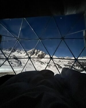 Laury Thilleman Instagram - la tête dans les étoiles une nuit de pleine lune 🌕