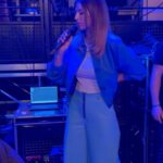 Laury Thilleman Instagram – Que du love et de la tendresse ce soir 21h10 dans La Fête de la Chanson Française 💙 @france3 

📷 @christopheclovis / @bestimage_agency