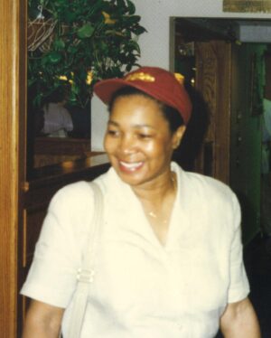 Lauryn Hill Instagram - Last week we laid my beloved Aunt Noreen to rest, or as we called her Aunt ‘Nawn’. I have wonderful memories of my aunt, she was beautiful, charismatic, stylish and kind. I remember her enormous record collection which I used to marvel at when we visited her old apartment. I truly LOVE this generation so much and already miss her. May God grant you precious rest Aunt Nawn, we will always LOVE YOU.