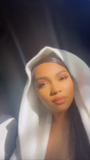 Lauryn McClain Instagram - ☀️🙏🏾💋
-lulu