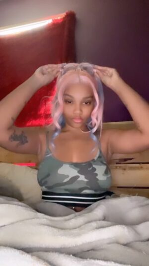 Lauryn McClain Instagram - i love @thecrazedeffect 🎀🦋👾