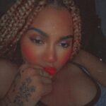 Lauryn McClain Instagram - 💜💙