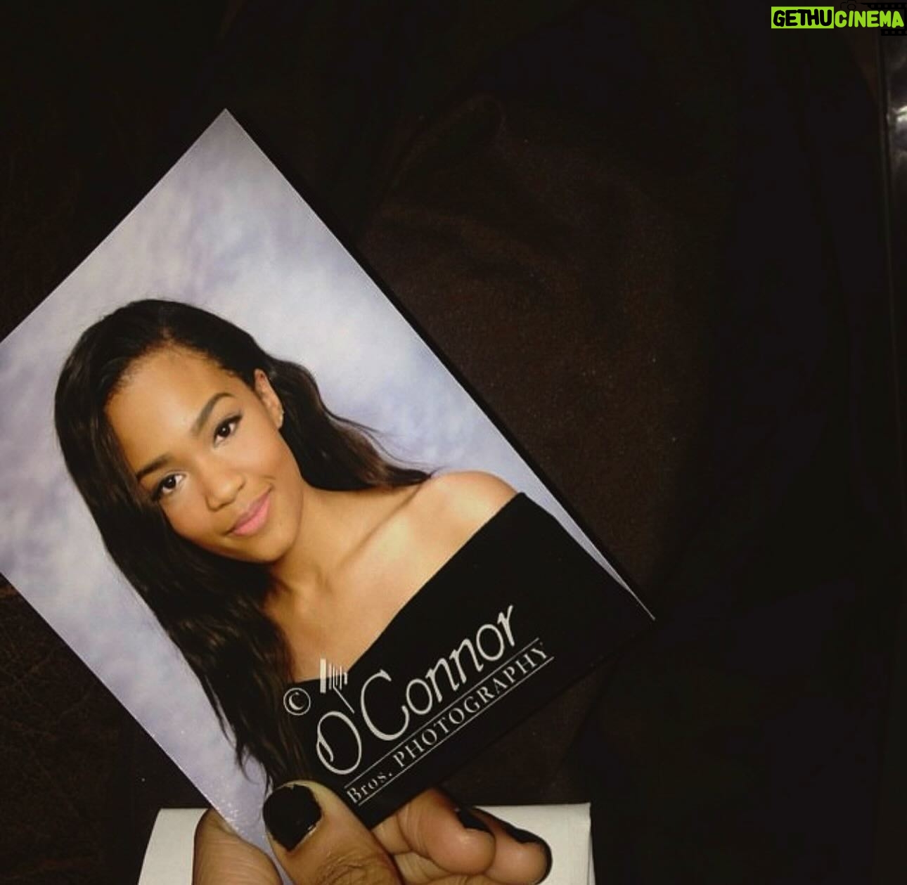 Lauryn McClain Instagram - pre-tattoos, damn near a decade ago🎓 love you @ktbruinthompsonkids