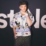 Lauv Instagram - He’s handsome @bazzi last slide haha me I’m just a lil chicken x slay photos by @blackprints @spotify u run the world x