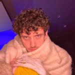 Lauv Instagram - Today I bought a watch and I felt bad cause I told myself I wouldn’t buy a watch for a year but WHATS A BOY SUPPOSED TO DO when it’s so pretty and he has trouble saying no? I feel like I was so thankful to be alive today and to buy Xmas gifts for ppl because I used to suck at that but ever since living w Aleks and rose I’ve lit up my life a bit and now I can see clearer. I REALLY love people and want to show them that. Maybe gifts aren’t a bad way? Idk I digress but I also saw an old friend and that was wild cause it’s been years and we left things in a weird place but now i feel like there may be a bigger pattern in my life coming of reconnecting with people that a past version of me felt hurt by but truly things are more nuanced than that. Im working on a beautiful song w johnny and andrea and she also played me another one that made me cry. Music changed my life, and it’s time I change music’s life again too.