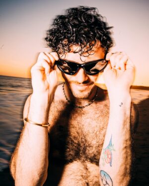 Lauv Instagram - Hello, my name is ari, but technically, I don’t feel like the ari that I think everybody knows. And maybe they don’t know him that way. But it sure feels like they do. Anyway, I’m learning to love myself. The self I am for me, not for other people. It’s taking some time, but it feels better than getting 300k likes on a photo and hating myself. I guess I just wanted to come in here and check in. How are you doing? You don’t have to answer that if you don’t want, or if ur too busy and just scrolling, but I feel like reading comments tonight, so here’s your chance to say whatever you gotta get off your chest. Xo cheese