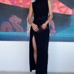 Lavínia Vlasak Instagram – Sexta feira um pretinho básico 
e um salto alto por favor! 🖤😎👠

#Pretinhobasico #Pretinhonadabasico
#longblackdress
#scottishterrier