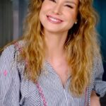 Lavínia Vlasak Instagram – Se você sabe, ensine! Mas o faça sempre com amor e não se achando superior.❤️