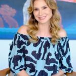 Lavínia Vlasak Instagram – Pare de tentar ser alguém que você nunca foi e nunca será, ser você mesmo é o que importa. #Boasemana