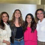 Lavínia Vlasak Instagram – #tbt de hoje, um reencontro delicioso com amigas queridas! Num bate papo sobre pele com a super dermato @karlaassed na loja da @fernandachies 

De quebra ainda matei um pouco das saudades da @melissajannuzzi Amei meninas! ❤️

#dermatologia
#moda
#amigas