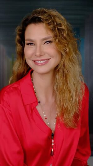 Lavínia Vlasak Instagram - Lembre-se disso e não se cobre tanto! Sempre tenha em mente o que você fez de bom! 

Boa semana ❤️
