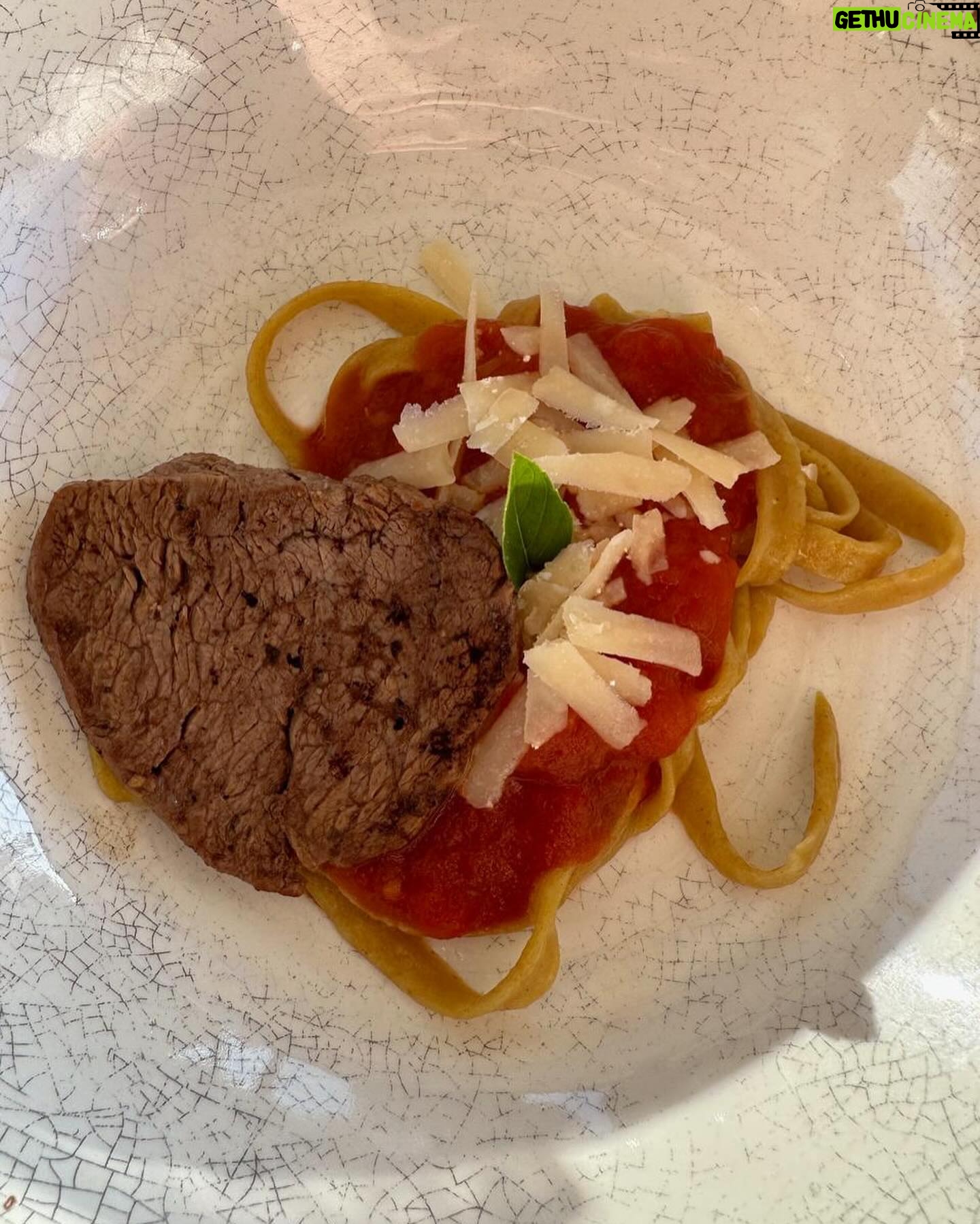 Lavínia Vlasak Instagram - #Tbt de um finde maravilhoso na fazenda de amigos! Comida boa, paz e sem celular! 🤪