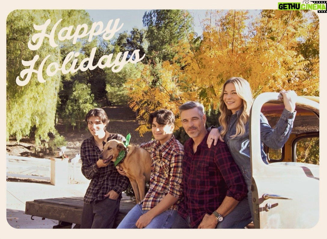 LeAnn Rimes - 9.8K Likes - hap hap happiest of holidays from the cibs!
#2023 #happyholidays #christmas2023 #merrychristmas #family #christmascard