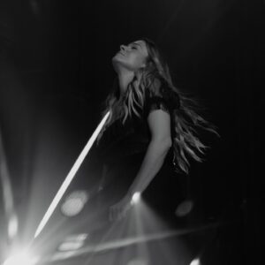 LeAnn Rimes Instagram - nashville, you were a dream as always 🎄 thank you for braving the storm and spending the evening with us. 

and a big thank you to @itsbeccamitchell for capturing these special moments (even during the basement madness from the tornado) i have the most talented loves as fans that have become friends through the years 🤍 beyond grateful!

ps ~ make sure to scroll to the last photo 📸😂