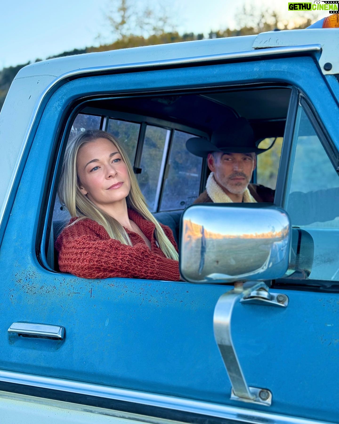 LeAnn Rimes - 19.6K Likes - “the ‘23 bonnie & clyde… ed and le… holla”
#bonnieandclyde #beyonce #jayz #throwback #theranchatrockcreek