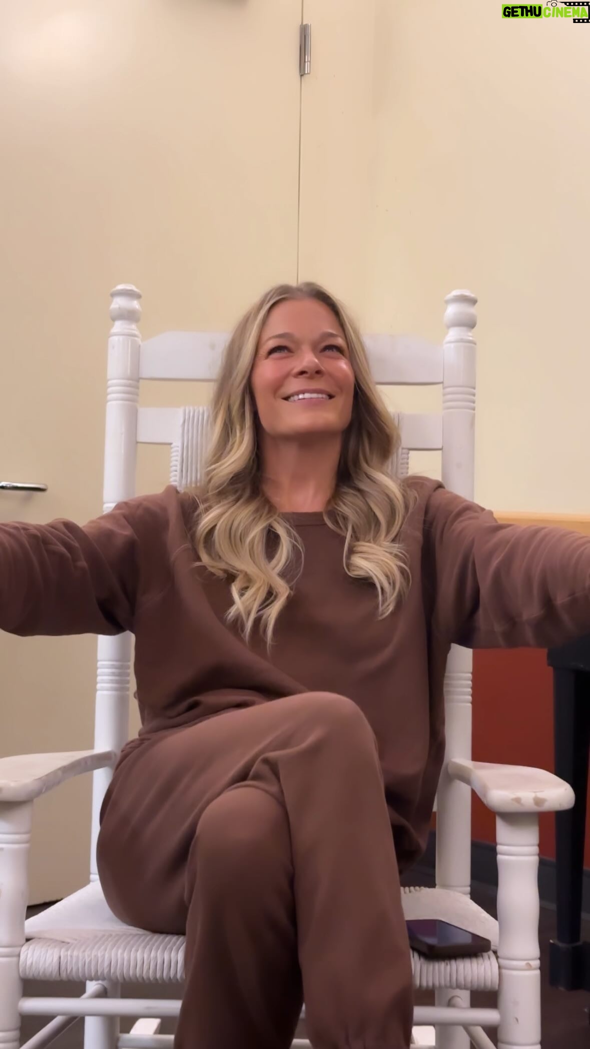 LeAnn Rimes - 7.5K Likes - rockin’ my way through friday’s backstage rehearsal 🍊
yes, we covered a little zach bryan!
#grandmarimes #backstage #zachbryan #somethingintheorange #thestorysofartour