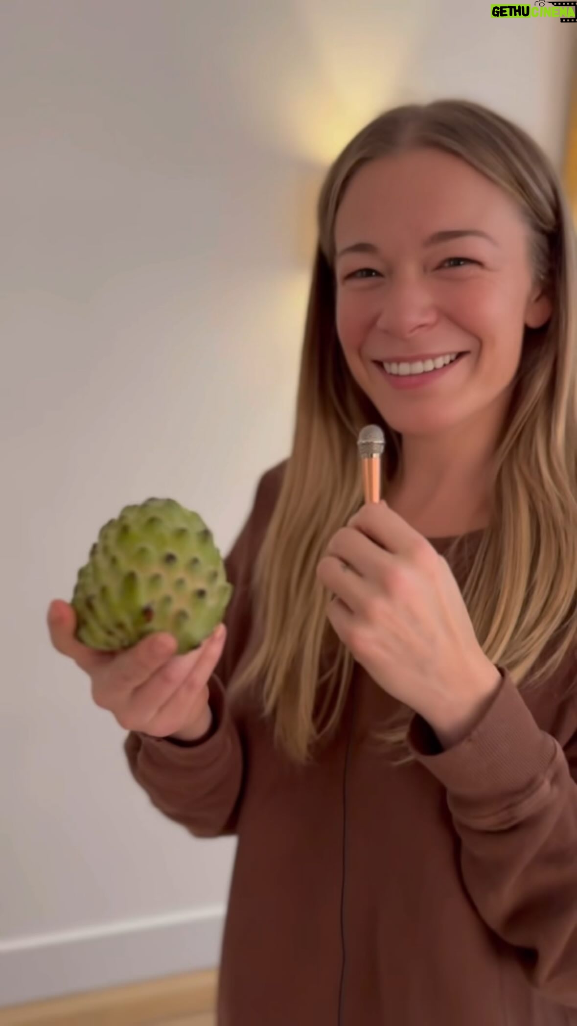 LeAnn Rimes Instagram - the rimes ratings are back… first up. the custard apple! sweet, creamy, a solid 8 out of 10! australia, it’s over to you now, what should i rate next..? restaurants, snacks, the more random the better! #rimesrates #ratewithrimes #australia
