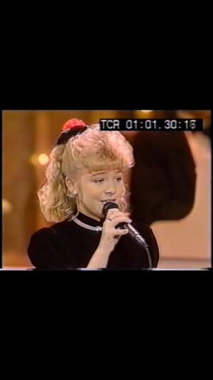 LeAnn Rimes Instagram - if little le knew that 33 years later, she would be sitting on the other side of the stage, working with some of the most talented souls… she would have believed you. 😁 

that little lady had dreams even bigger than her hair 😂 and a belief in herself that was unstoppable. from where i’m sitting now, at 41, i’m pretty in awe of that kid! 

#starsearch #throwback #memories #littlele #1991 #bighair #biggerdreams