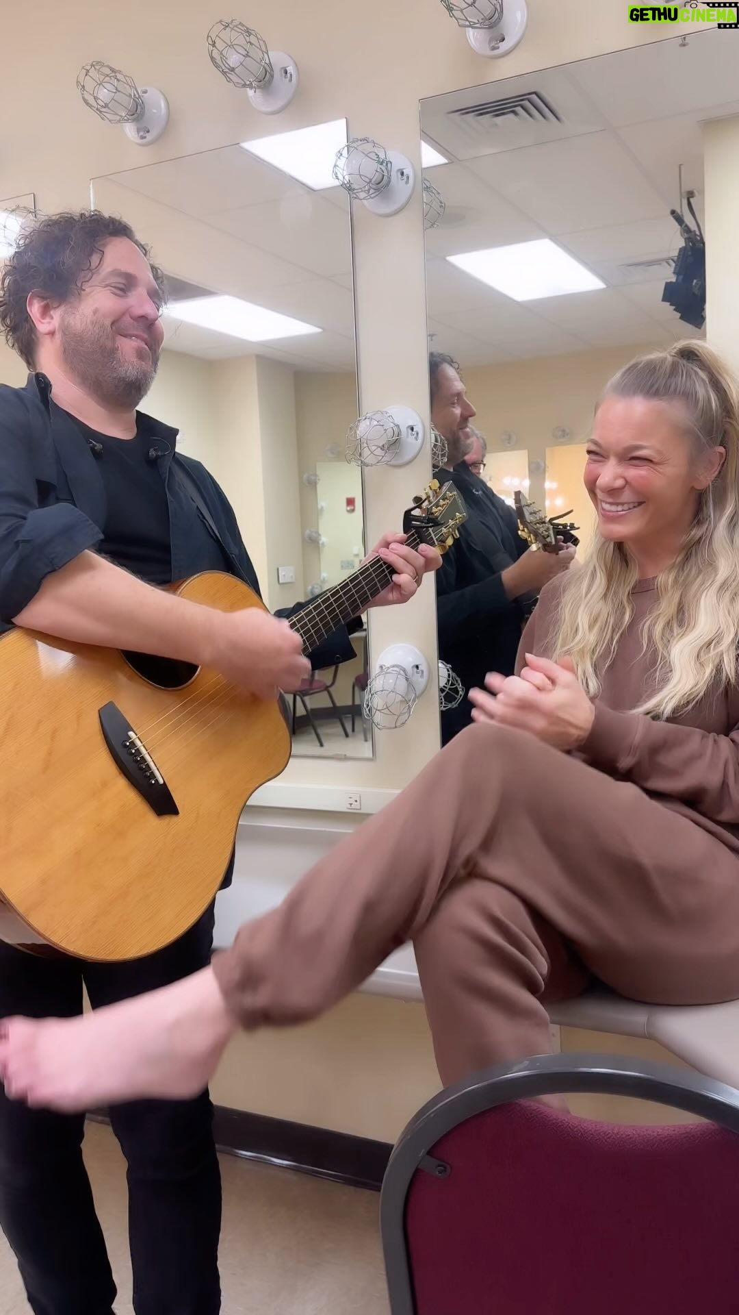 LeAnn Rimes - 69.3K Likes - the 90’s country music challenge reminded me (and by the comments, a lot of you) how much i loved this song!! i couldn’t resist grabbing greg for a little backstage jam before for the show yesterday…
(ignore shamus rushing us in the background 🙄😂)
i love you @deanatunes
#strawberrywine #cover #backstage #thestorysofartour #countrymusic #90s #deanacarter #throwback