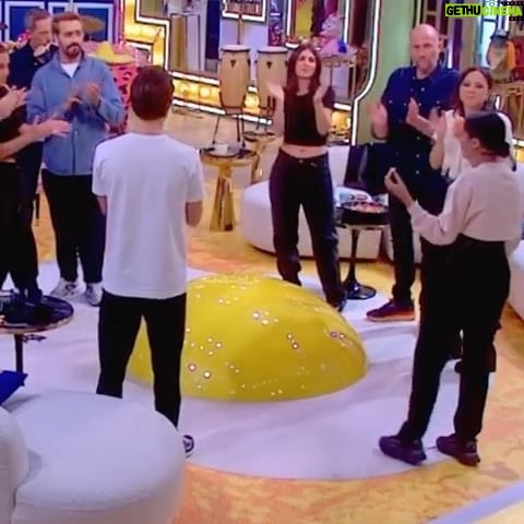 Leïla Bekhti - 126.4K Likes - Oui ma seule solution : courir pour ne pas rire .
.
LOL SAISON 3 est en ligne.
Et je « représentais » l’association @lesenfantsdebam 🙏
.
@laura_felpin @fdamiensofficiel @efira_virginie @adeleexarchopoulos @geraldinenakach @pierreniney @jonathancohens @paulmirabel @gadelmaleh et @lacheauphilippe , I LOVE YOU GUYS 💘🤔