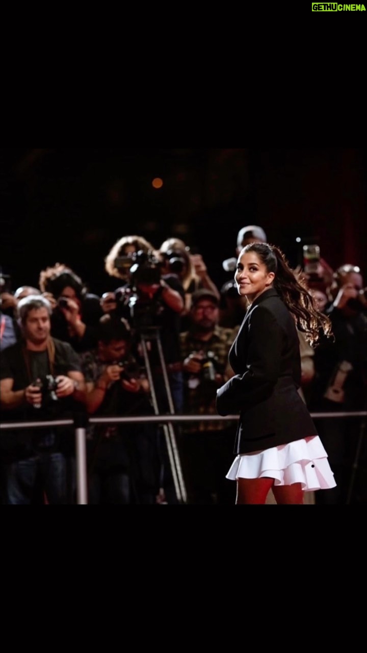 Leïla Bekhti Instagram - Nous déclarons le festival ouvert 💫 . Merci @institut.lumiere 💘