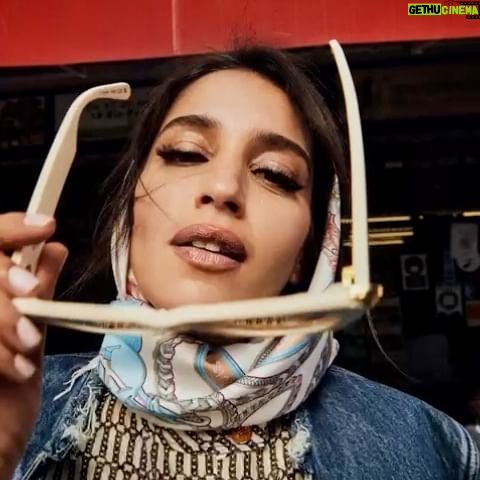Leïla Bekhti - 33.5K Likes - MERCI À TOUTE L’ÉQUIPE DU @vanityfairfrance POUR CETTE JOURNÉE DE FOU 💘
.
📸 @lou__escobar
.
@leilaboumedjane 🥹💫
