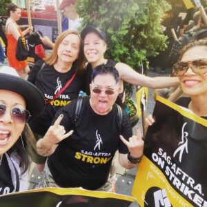 Lea DeLaria Instagram - A whole lotta pissed off actors not enough time in the day to tag all of them. AM-PTP I WONT LET YOU AI ME! #sagstrong