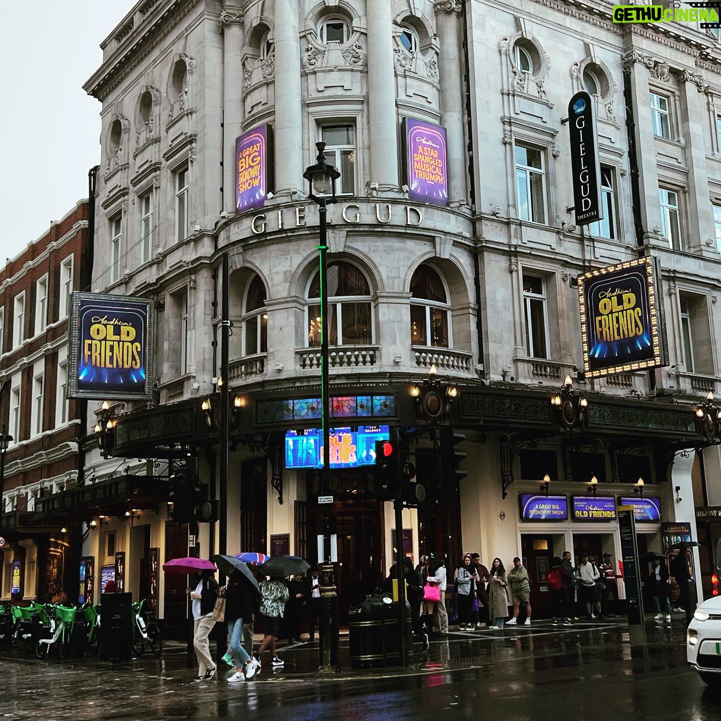 Lea Salonga Instagram - First preview in two hours!!! LET’S GET IT!!! @sondheimfriends #SondheimOldFriends