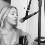Leah Jenner Instagram - For today’s 10 minute procrastination session..I give you Crying by Mr. Orbison. Ok, Im going back to work now. #leahjames