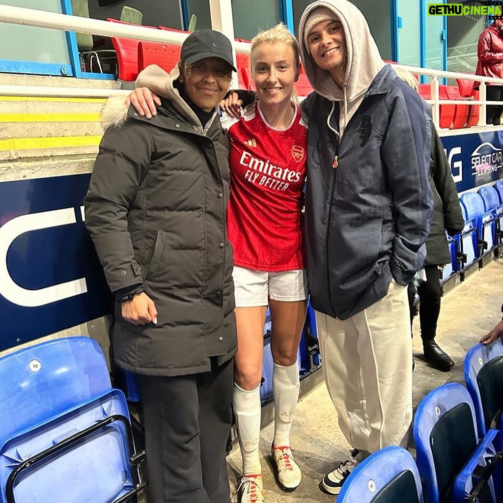 Leah Williamson Instagram - A tough week doesn’t take away from the smiles that have been had🫶🏼
